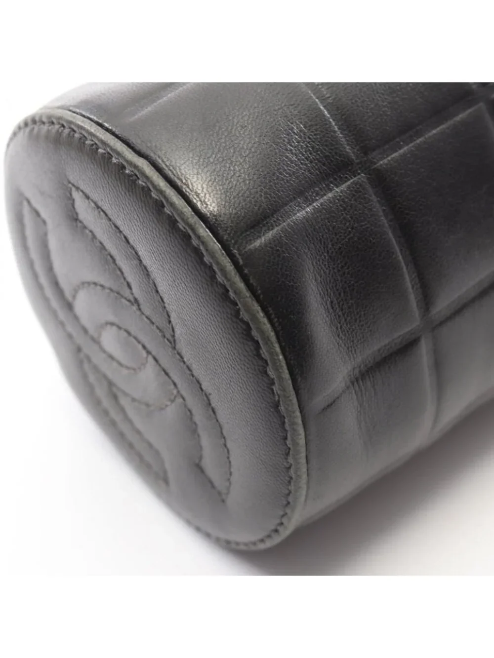 Chanel Pouch Cho Edge coating Black Lambskin